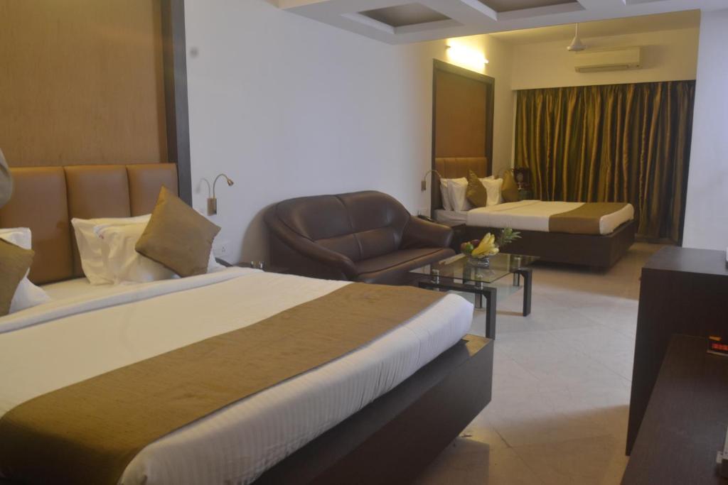 Hotel Plaza Mumbai Room photo